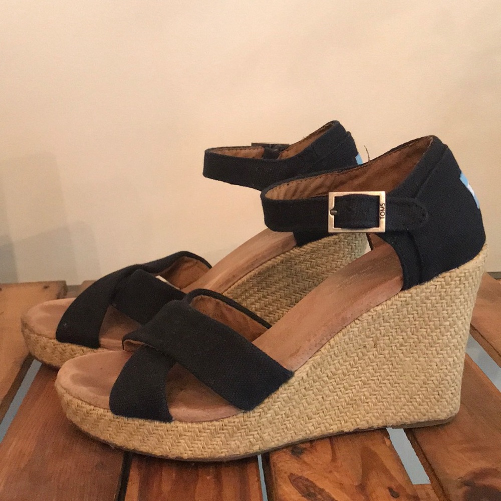 Toms Wedge Sandal 7.5